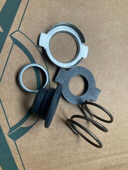 Gaz 69 tlmič a koleno výfuku - 3