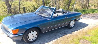 Mercedes SL300 R107 - 3