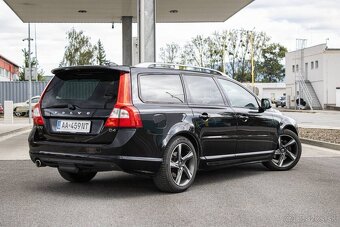 Volvo V70 2.0 D4 R-Design - 3