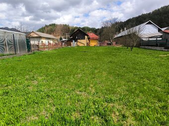 REZERVOVANÝ-Rodinný dom s krásnym pozemkom 1.329 m² - 3