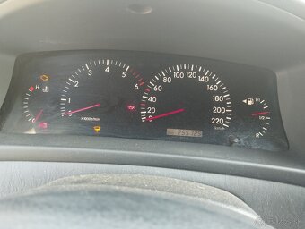 Toyota Corolla verso - 3
