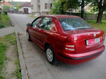 Škoda Fabia 1.4i 50kw M5 ROK 2003 - 3