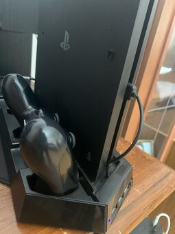 Predám ps4 500gb+chladič - 3