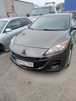 Mazda 3 - 3