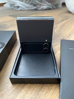Samsung z flip 4 - 3