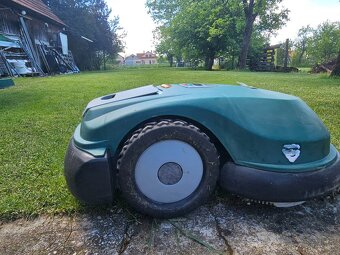 Automaticka kosacka RoboMow RL2000 - 3