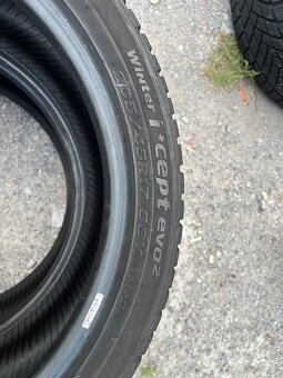 Hankook winter 205/45/R17 - 3
