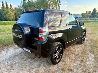 Suzuki Grand Vitara 2.4 - 3