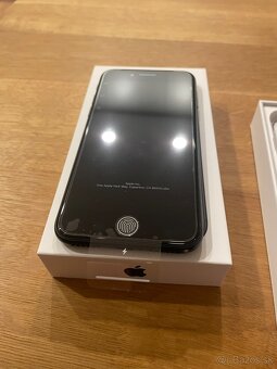 Novy Iphone SE - 3