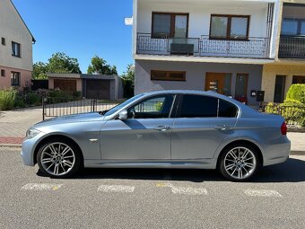 BMW Řada 3, 330d xDrive - 3
