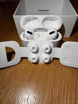 Apple AirPods Pro + originál balenie - 3