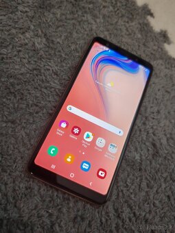 Samsung Galaxy A7 4/64 - 3