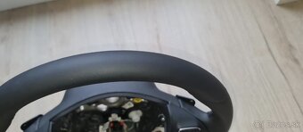 Novy Kožený volant F1 riadenie VW - 3
