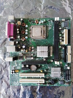 Dosky na Windows XP, chipset 945 aj s procesorom - 3