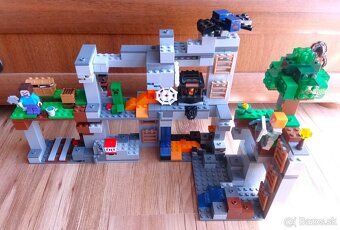 LEGO Minecraft - 3sady - 3