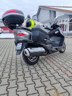 Predám Suzuki Burgman 400 - 3