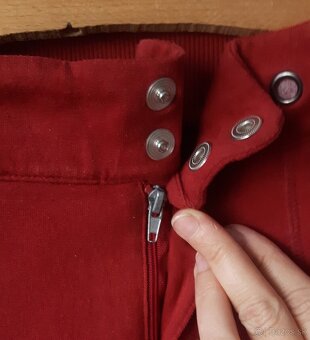 Červené teplákové nohavice - 3