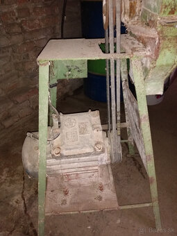 Stotovnik - 3