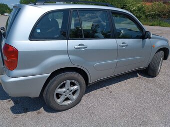 Toyota RAV 4 - 3