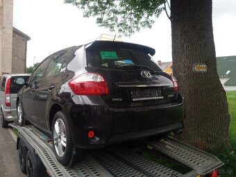 Toyota Auris 1,6 - 3