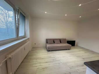 Na prenájom: Moderný 1-izbový byt v Seredi – 650 € - 3