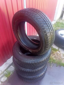 Predám 4ks zimné pneu.175/65R14 Barum dezen 5,7mm - 3