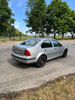 Volkswagen Bora 1.6 16.V - 3