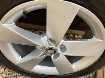Skoda Octavia 17" disky+zimne pneumatiky Continental 225/50 - 3