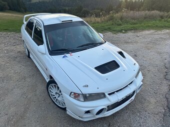 Mitsubishi Lancer Evo IV - 3