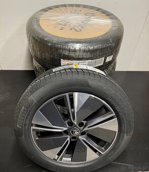 Enyaq/Elroq R19 Nová orig.zimní sada - 3