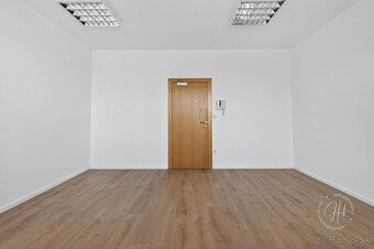 TOP lokalita | Kancelária 21 m² na Košickej – Ružinov, Nivy - 3