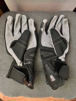 Rukavice značky HELD - 3