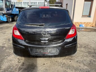 OPEL CORSA r. 2006 - 3