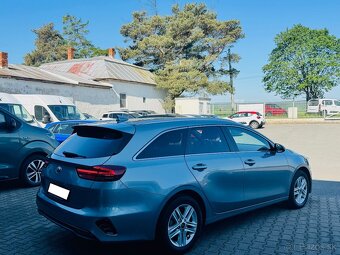 Kia Ceed SW 1.6 CRDi 136k Gold A/T - 3