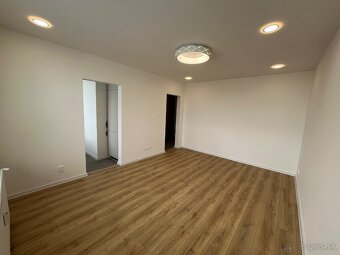 NOVINKA MODERNÝ, KRÁSNY 3IZBOVÝ BYT S LOGGIOU, KE TERASA - 3
