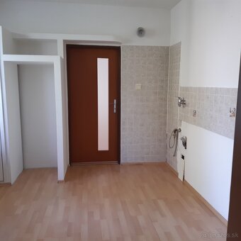 3-izbový byt, sídl. Západ, ul. Partizánska - 3