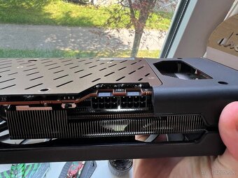 Predám grafickú kartu XFX Speedster SWFT 319 Radeon RX 6800 - 3