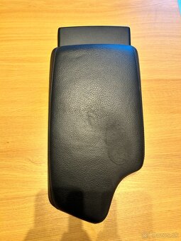 BMW F30/31 predna vysuvna laktova opierka 51169285151 - 3