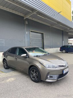 Toyota Corolla 1.6 Active - 3