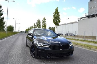 BMW 5 Touring 530d xDrive Mpaket Laser display key panorama - 3