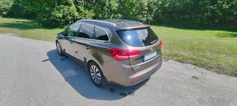 Kia Cee'd SW 1,6 Crdi PLATINUM 100KW r.2016 Diesel - 3