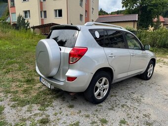 Toyota RAV4 2.0 Benzin 4x4 SUV Automat 2008 - 3