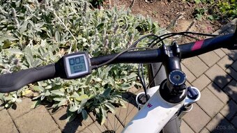 Predám dámsky elektrobicykel Cube Access Hybrid Pro 500 - 3