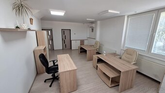 PRENÁJOM - Kancelárske priestory na Leteckom poli v Komárne - 3