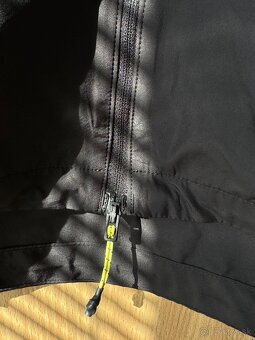 Bežecká bunda The north face - 3