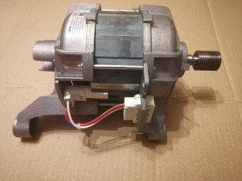 Predám použivaný motor z pračky Electrolux - 3