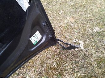 Predná kapota golf 5 - 3