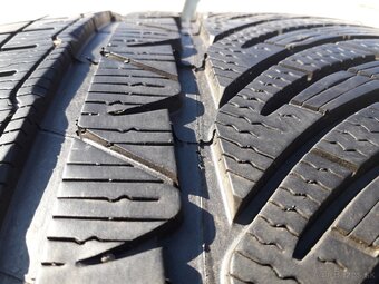 225/35 r19 zimne pneumatiky - 3