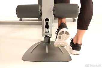 Lifefitness  kladková posilovacia multi stanica - 3