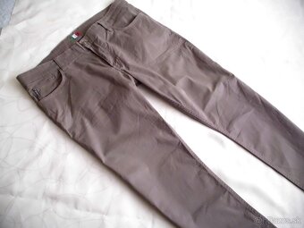 Armani Jeans pánske nohavice tenšie L-XL 38/34 - 3